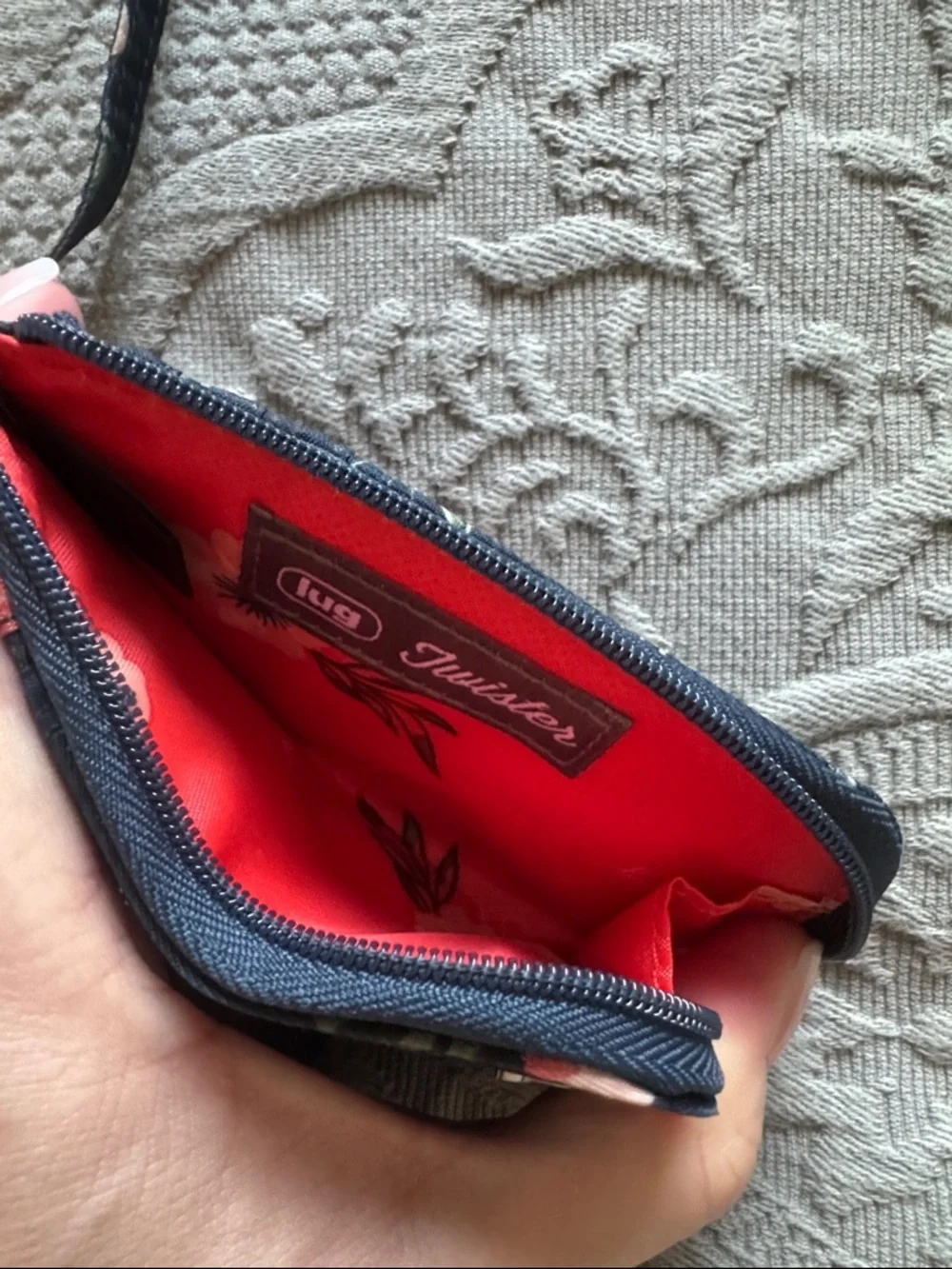 Lug Twister RFID Wallet Lanyard – Aloha Navy (Blue) - Picture 3 of 3